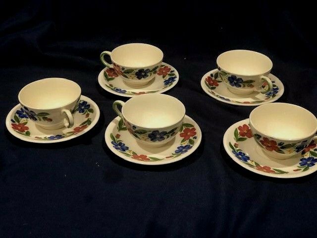 Set Of 5 Cups And Saucer In The Shenandoah Cosmos Pattern By Paden City Pottery